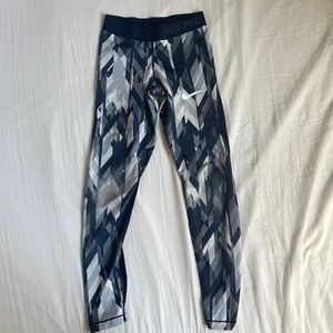Kids Nike Pro Leggings